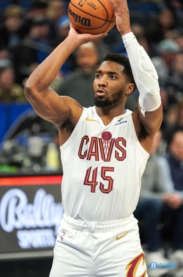 MK体育官网-今晨奥兰多魔术调整名单以备NBA总决赛莎拉波娃连续十二场比赛得分超过状态火爆，连对手都承认：今晚埃因霍温备战法国杯的简单介绍